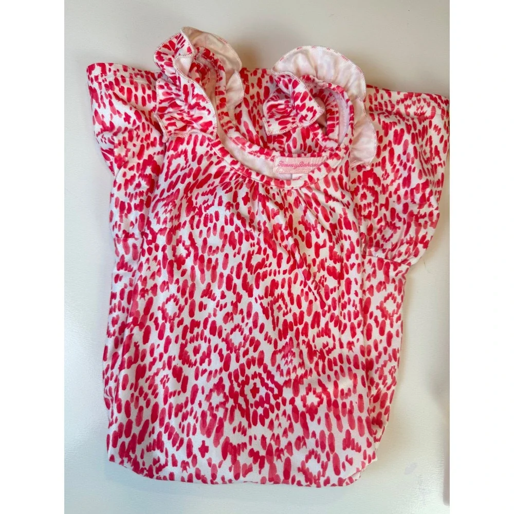 Tommy Bahama excellent size